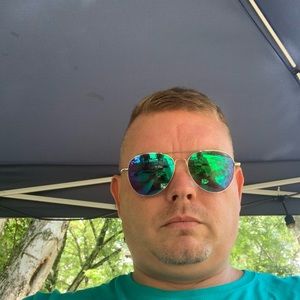 Meet your Posher, Gregory